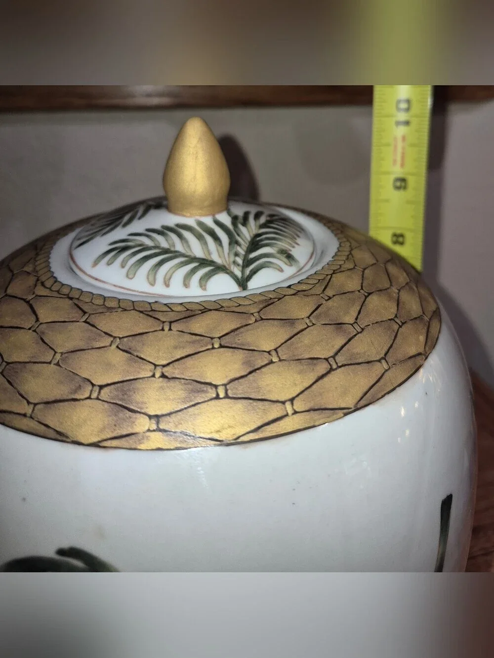 Vintage Oriental Accent Inc. Ginger jar featuring a cheetah (or leopard)